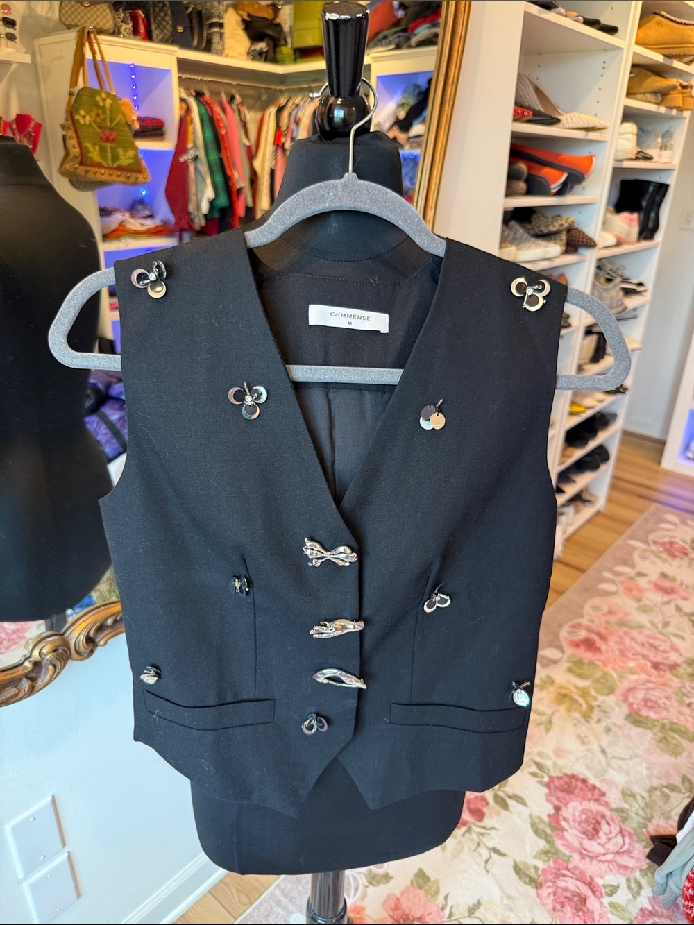 Commense Black Embellished Sleeveless Vest